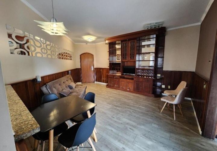 Flat No Hotel Cosmopolitan Com Estacionamento Gratis E Piscina Сантос Экстерьер фото